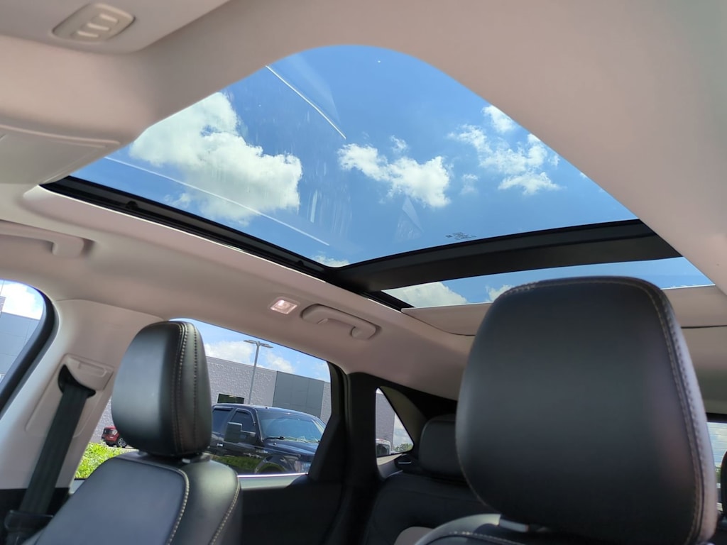 Thumbnail: 2021 Ford Escape - 26