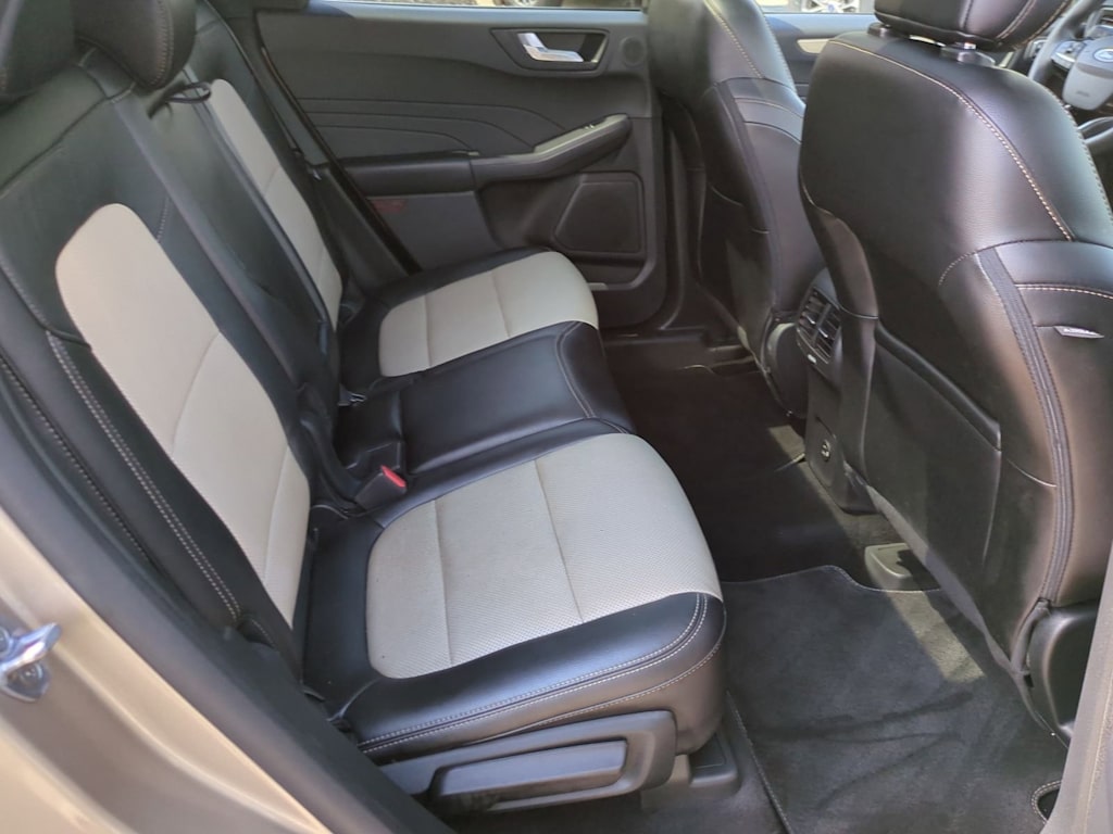 Thumbnail: 2021 Ford Escape - 28