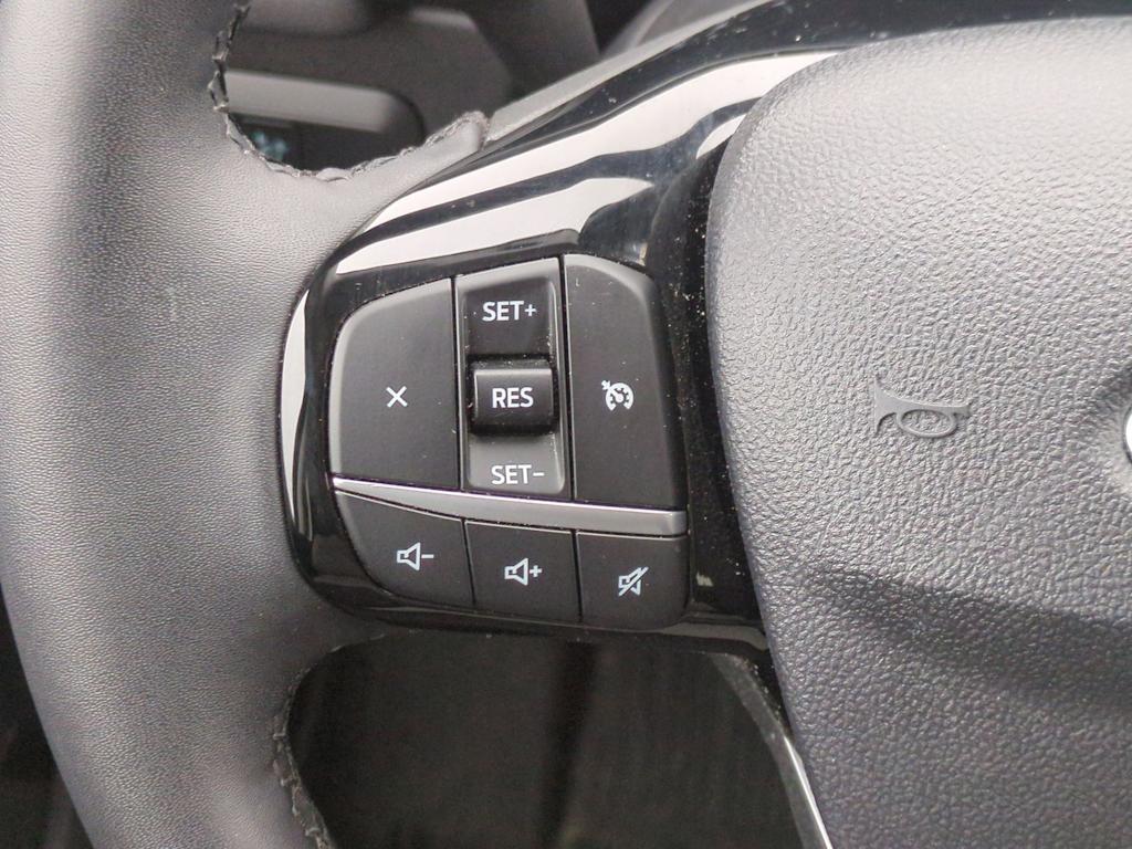 Thumbnail: 2022 Ford Escape - 27