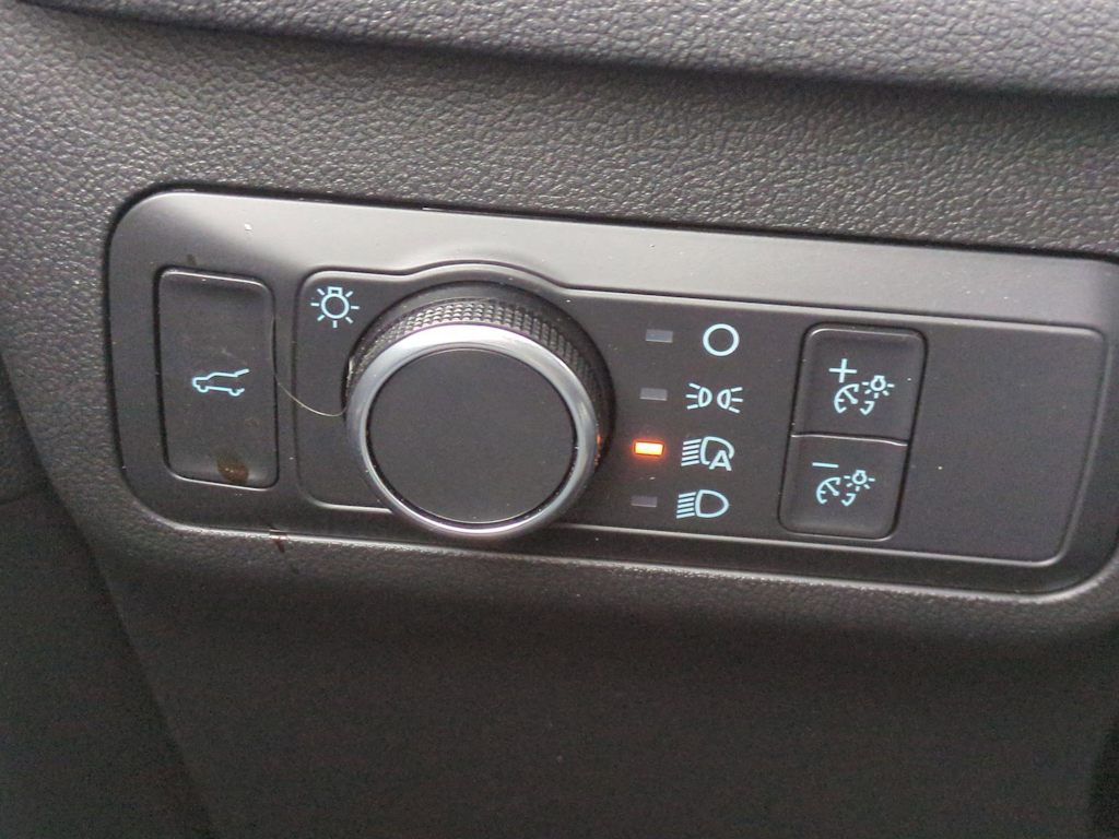 Thumbnail: 2022 Ford Escape - 32