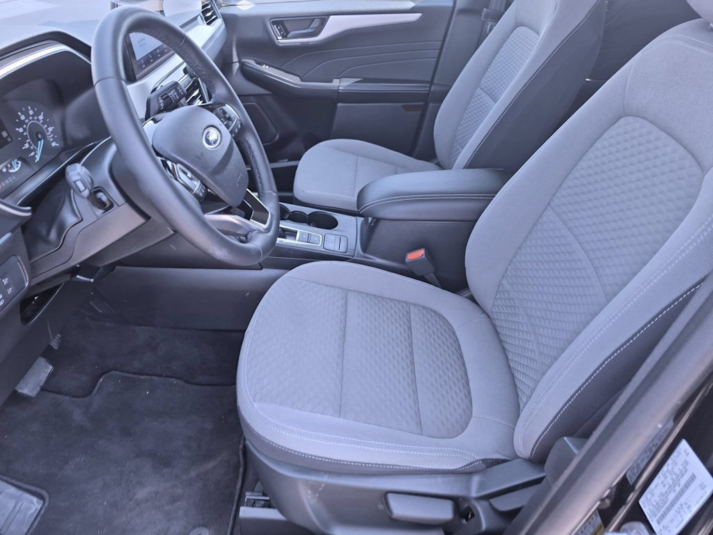 Thumbnail: 2022 Ford Escape - 10
