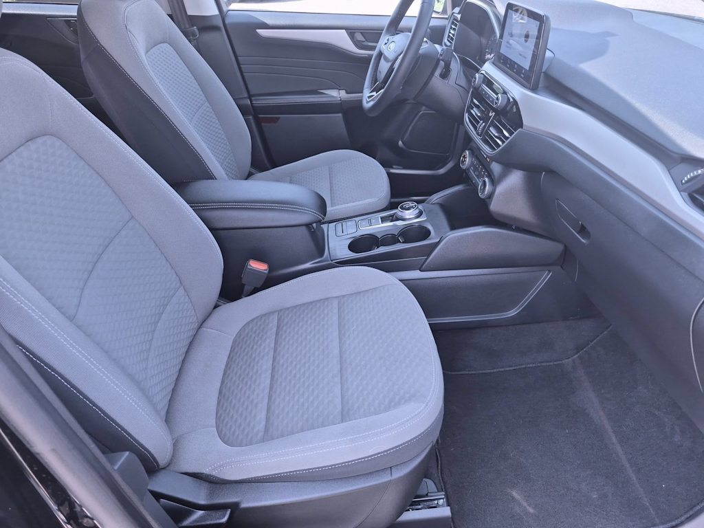 Thumbnail: 2022 Ford Escape - 11