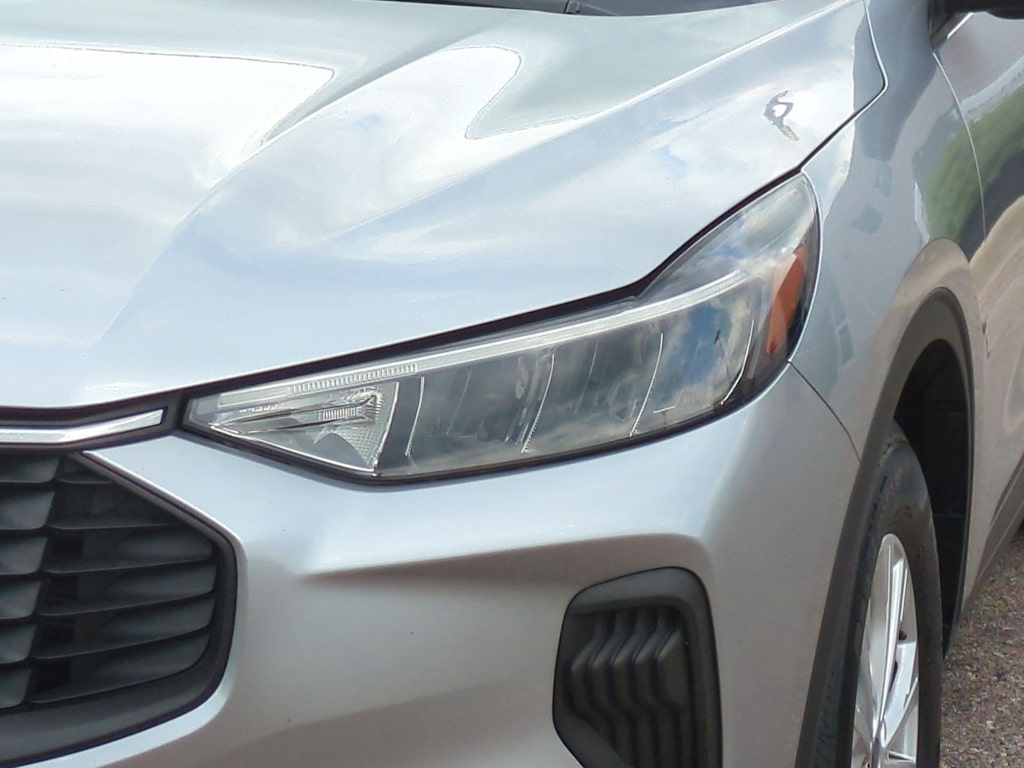 Thumbnail: 2023 Ford Escape - 23