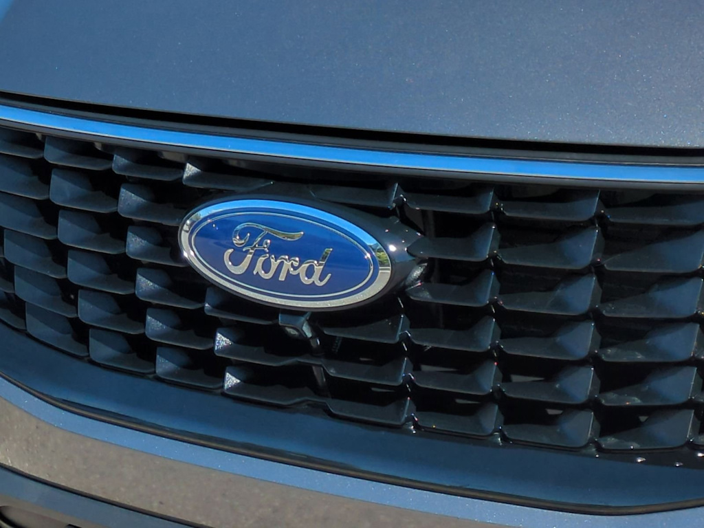 Thumbnail: 2023 Ford Escape - 22