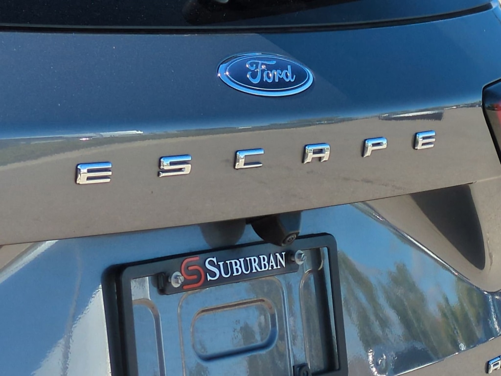 Thumbnail: 2023 Ford Escape - 23