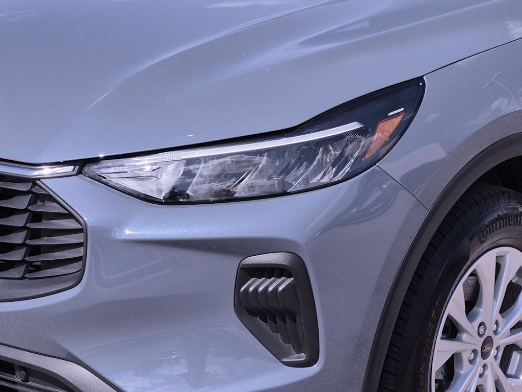 Thumbnail: 2024 Ford Escape - 22