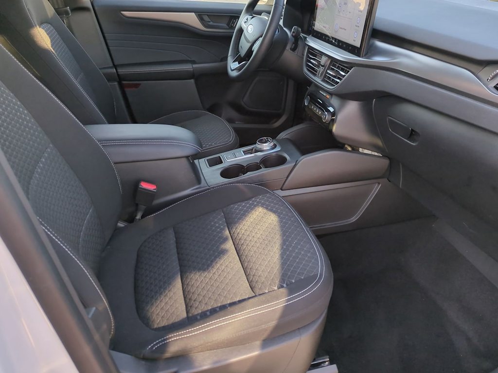 Thumbnail: 2023 Ford Escape - 11