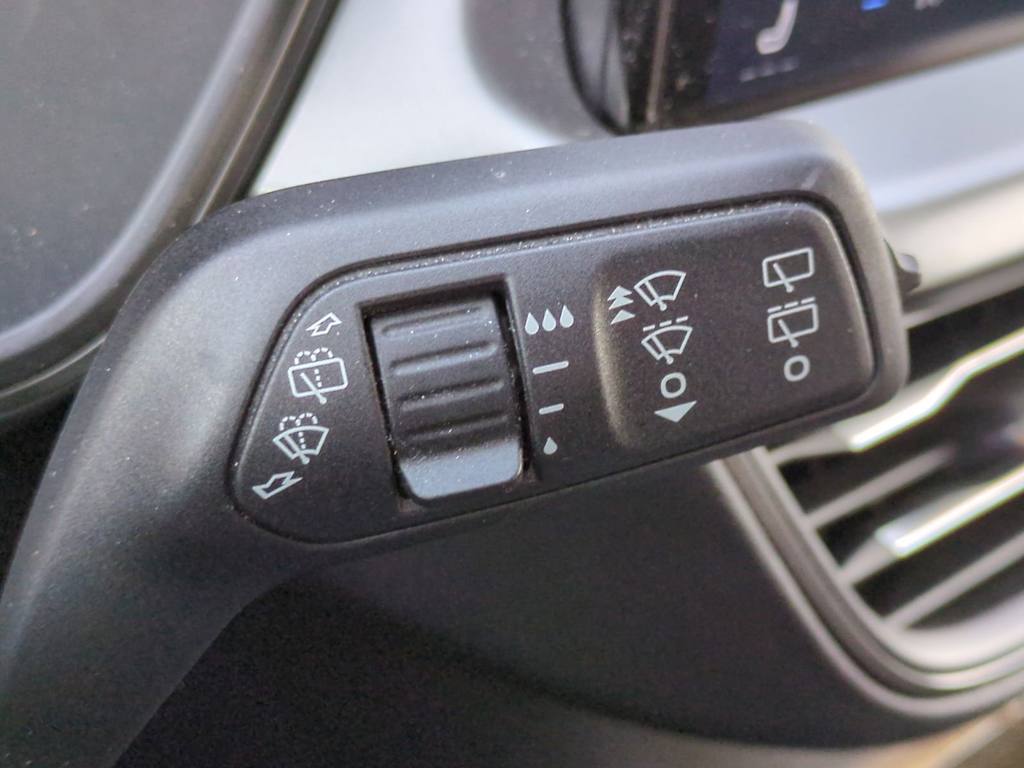 Thumbnail: 2023 Ford Escape - 31