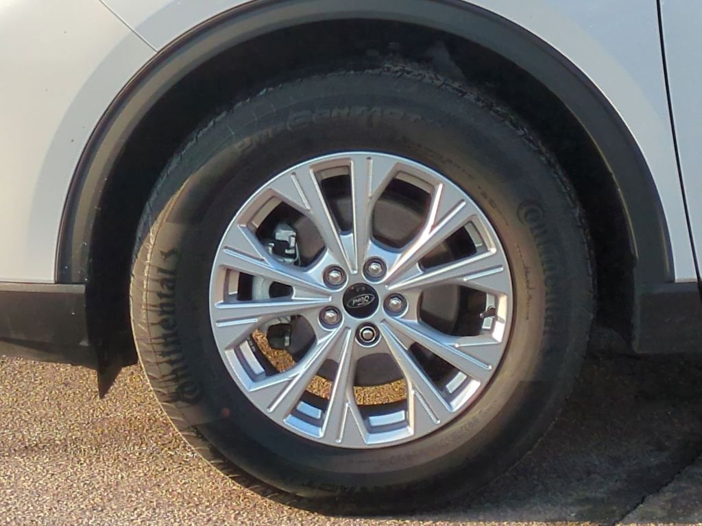 Thumbnail: 2023 Ford Escape - 8