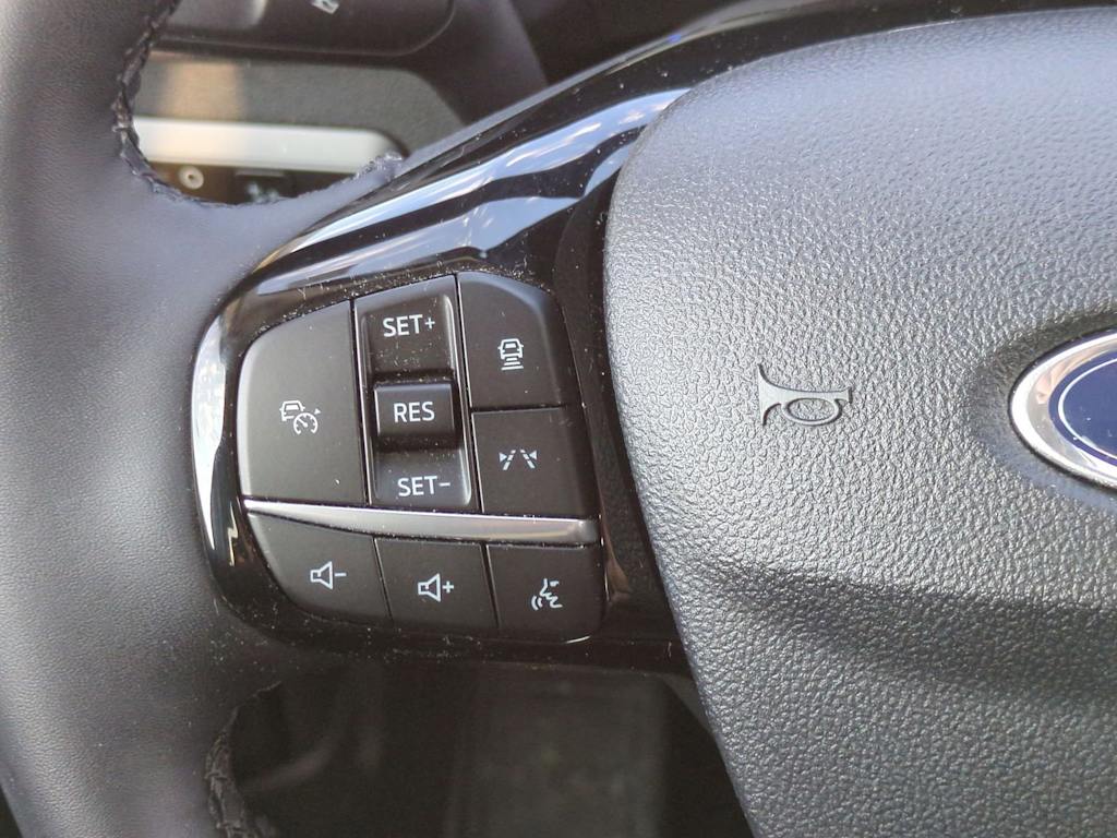 Thumbnail: 2023 Ford Escape - 29