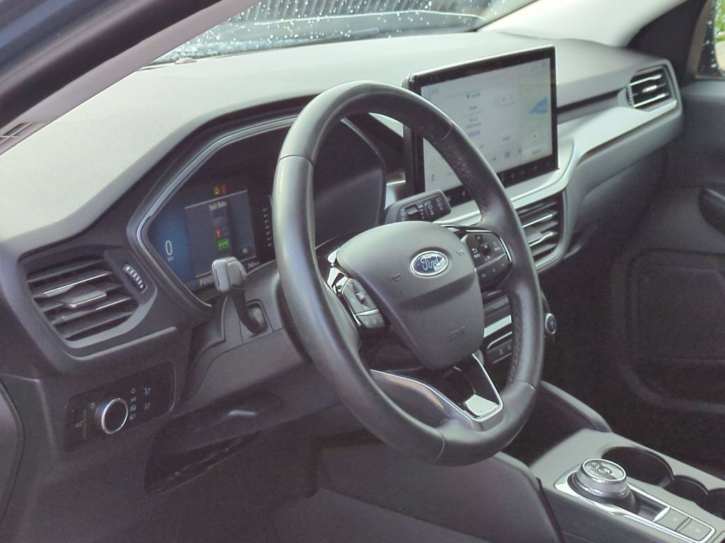 Thumbnail: 2023 Ford Escape - 2