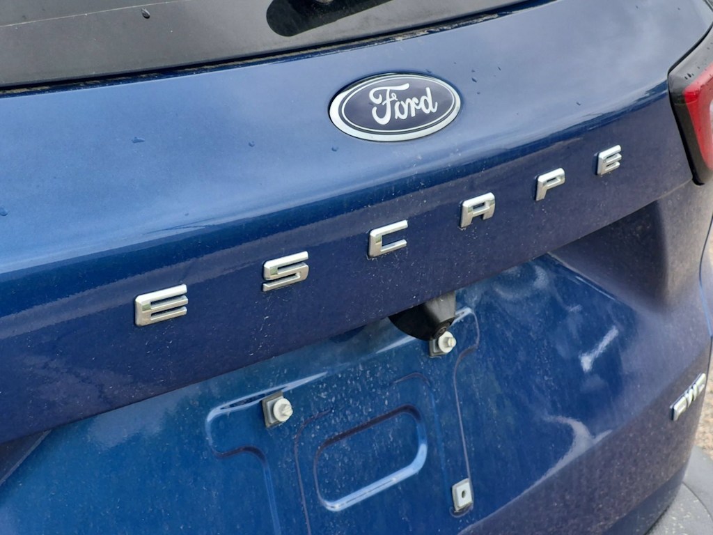 Thumbnail: 2023 Ford Escape - 24