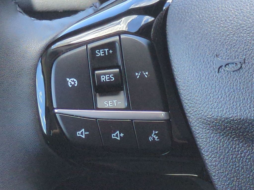 Thumbnail: 2023 Ford Escape - 29