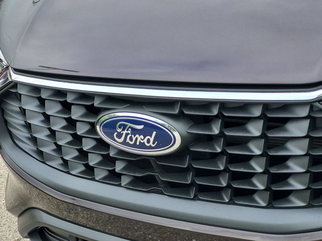Thumbnail: 2023 Ford Escape - 7