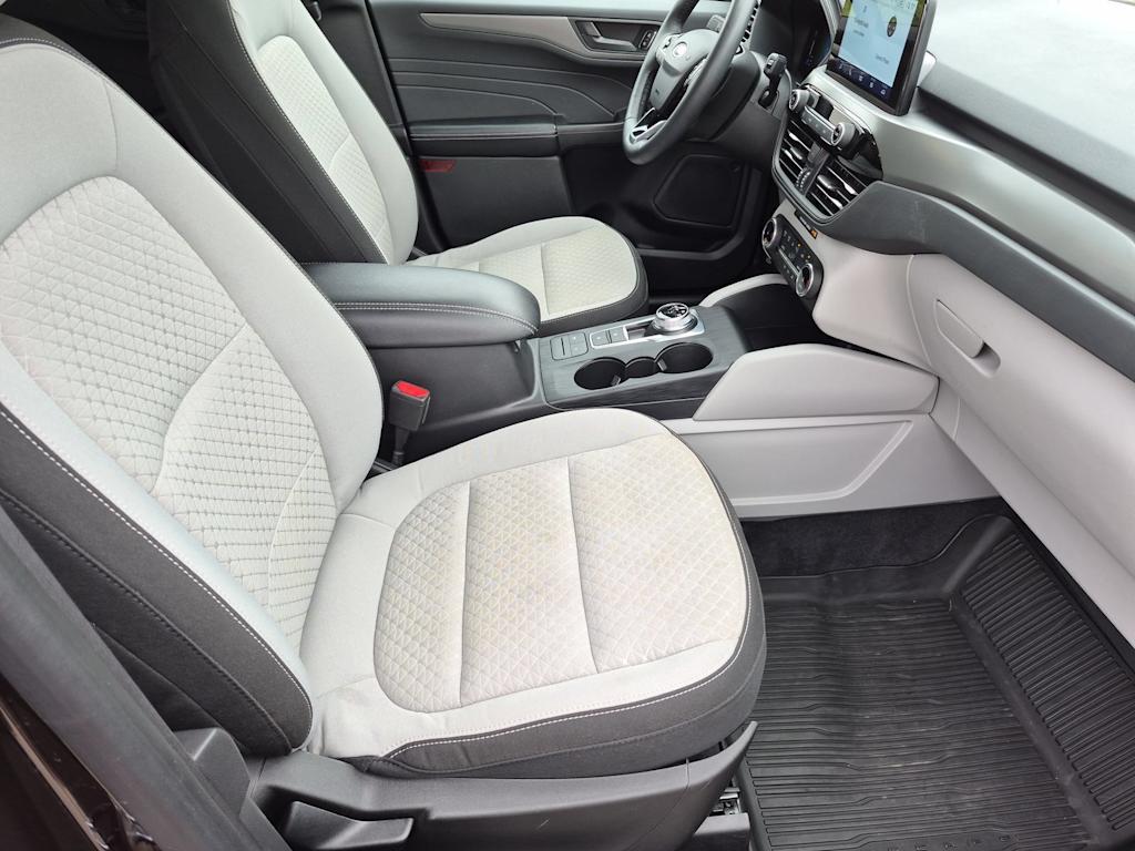 Thumbnail: 2023 Ford Escape - 11