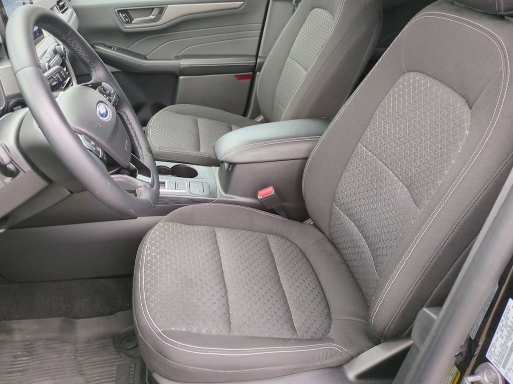 Thumbnail: 2023 Ford Escape - 11