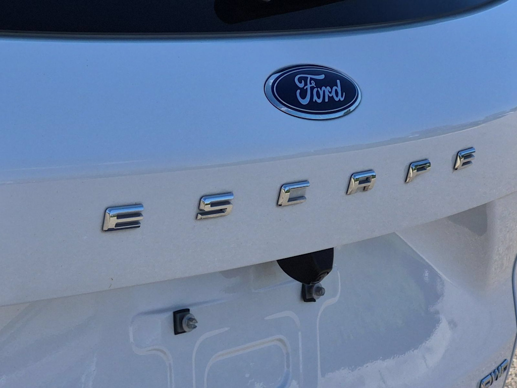 Thumbnail: 2024 Ford Escape - 23