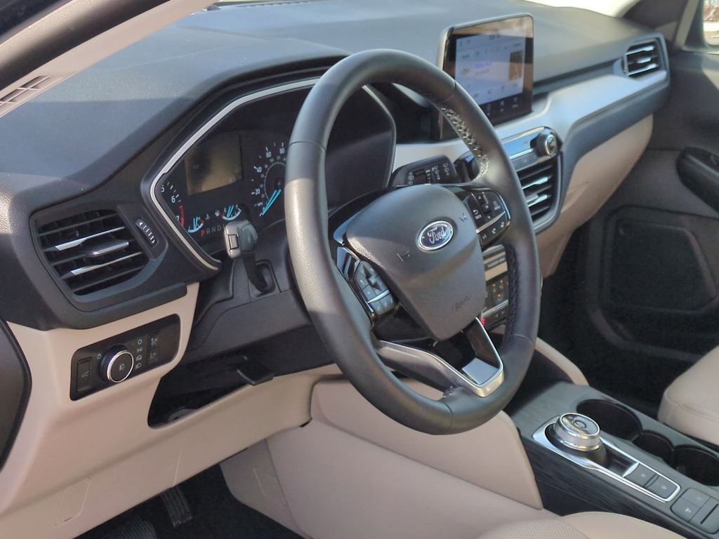 Thumbnail: 2022 Ford Escape - 2