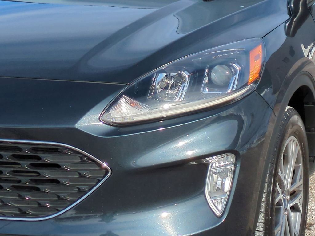 Thumbnail: 2022 Ford Escape - 23