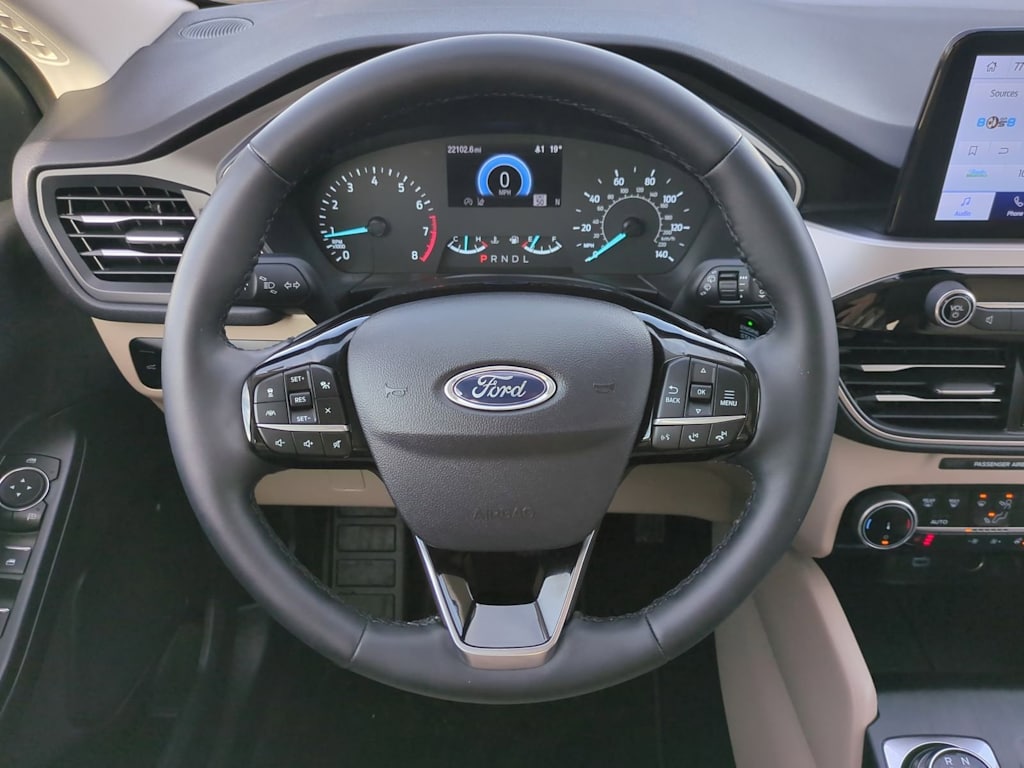 Thumbnail: 2022 Ford Escape - 14