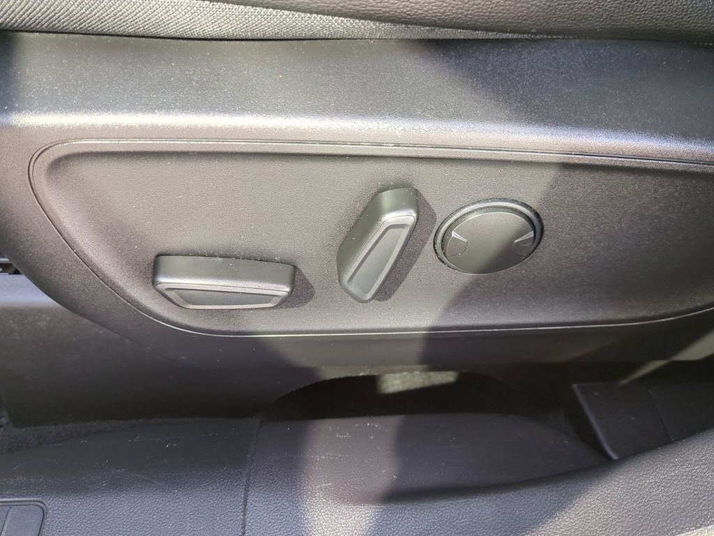 Thumbnail: 2022 Ford Escape - 24