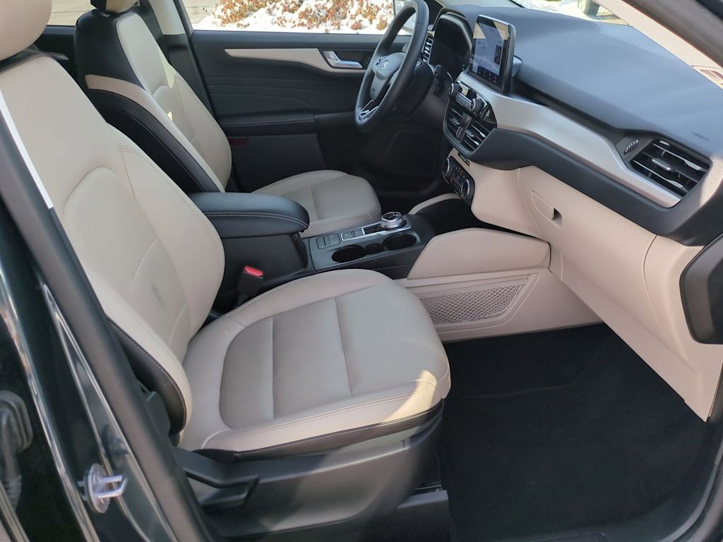 Thumbnail: 2022 Ford Escape - 12