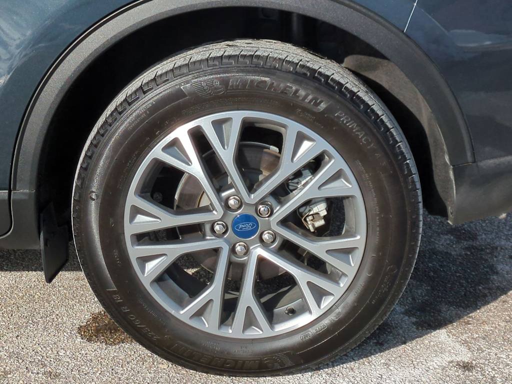 Thumbnail: 2022 Ford Escape - 8