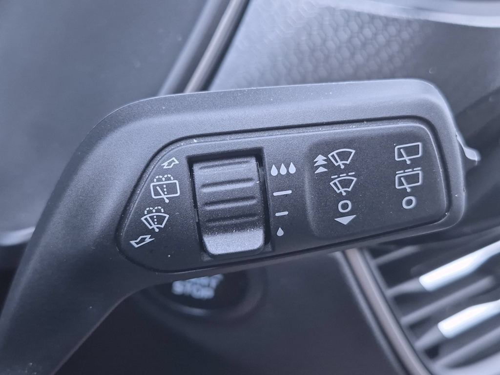 Thumbnail: 2022 Ford Escape - 31