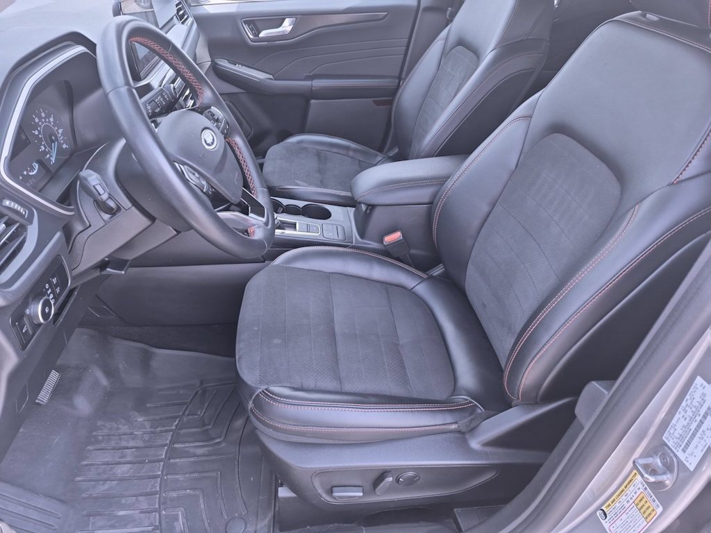 Thumbnail: 2022 Ford Escape - 10