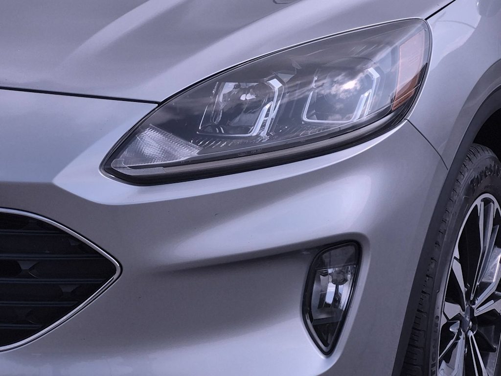Thumbnail: 2022 Ford Escape - 23