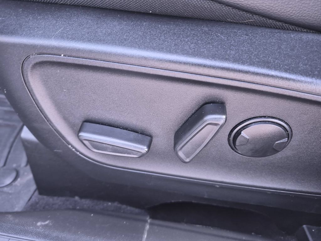Thumbnail: 2022 Ford Escape - 24
