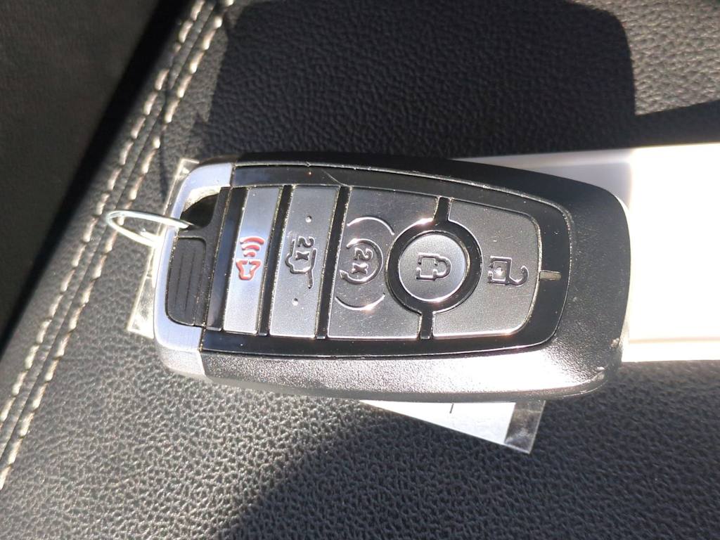 Thumbnail: 2020 Ford Escape - 18