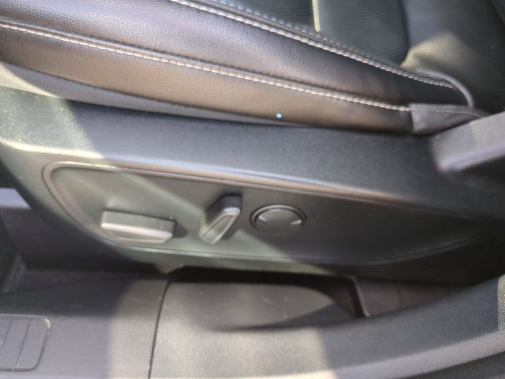 Thumbnail: 2020 Ford Escape - 25