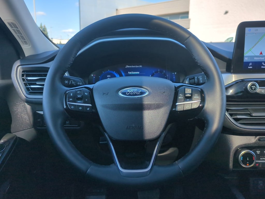 Thumbnail: 2022 Ford Escape - 13