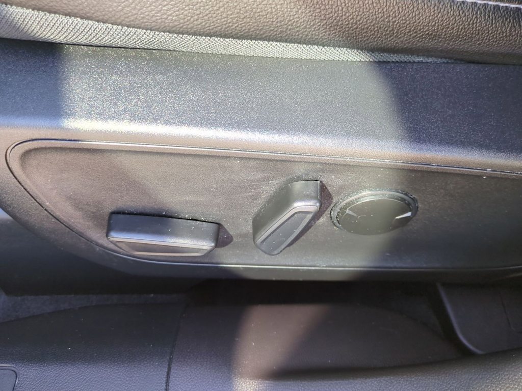 Thumbnail: 2023 Ford Escape - 25