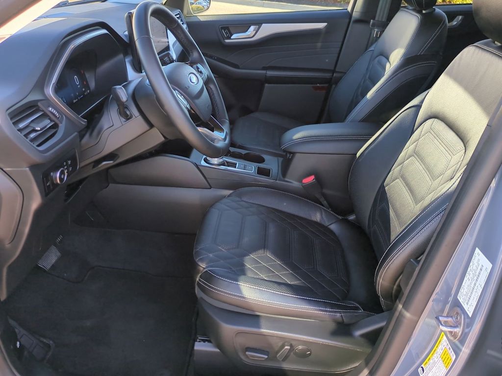 Thumbnail: 2023 Ford Escape - 10