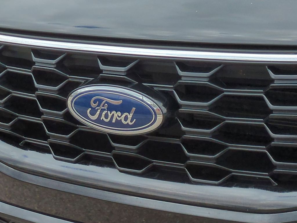 Thumbnail: 2024 Ford Escape - 7