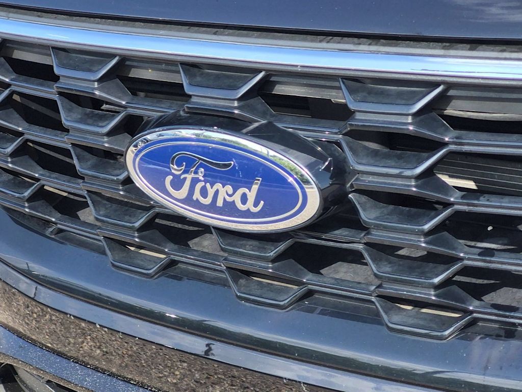 Thumbnail: 2023 Ford Escape - 7