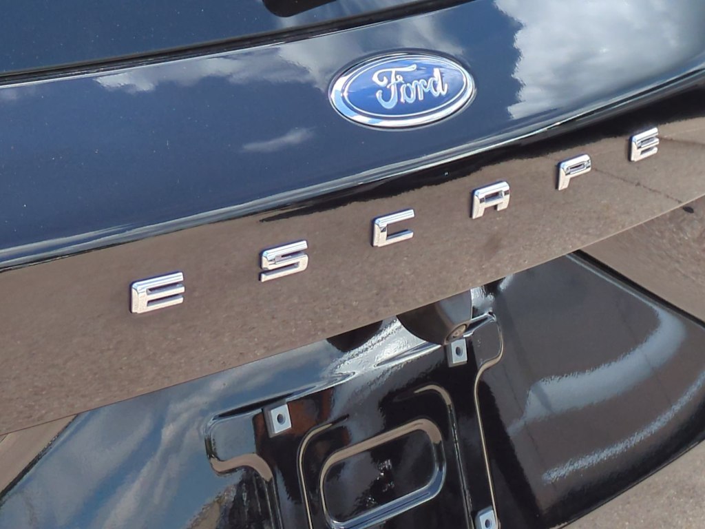 Thumbnail: 2024 Ford Escape - 24