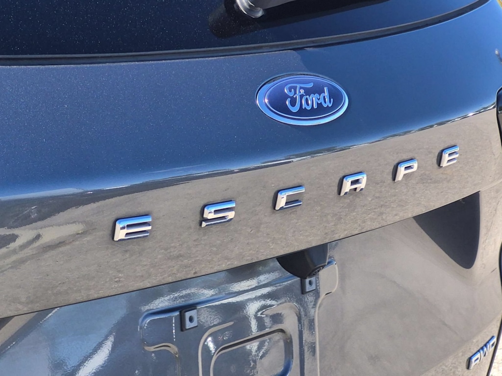 Thumbnail: 2023 Ford Escape - 24