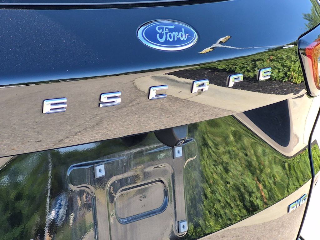 Thumbnail: 2024 Ford Escape - 23