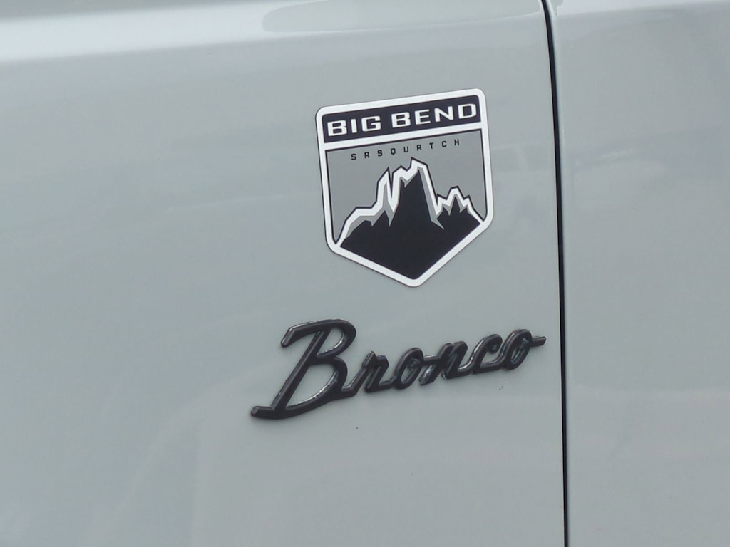 Thumbnail: 2022 Ford Bronco - 24