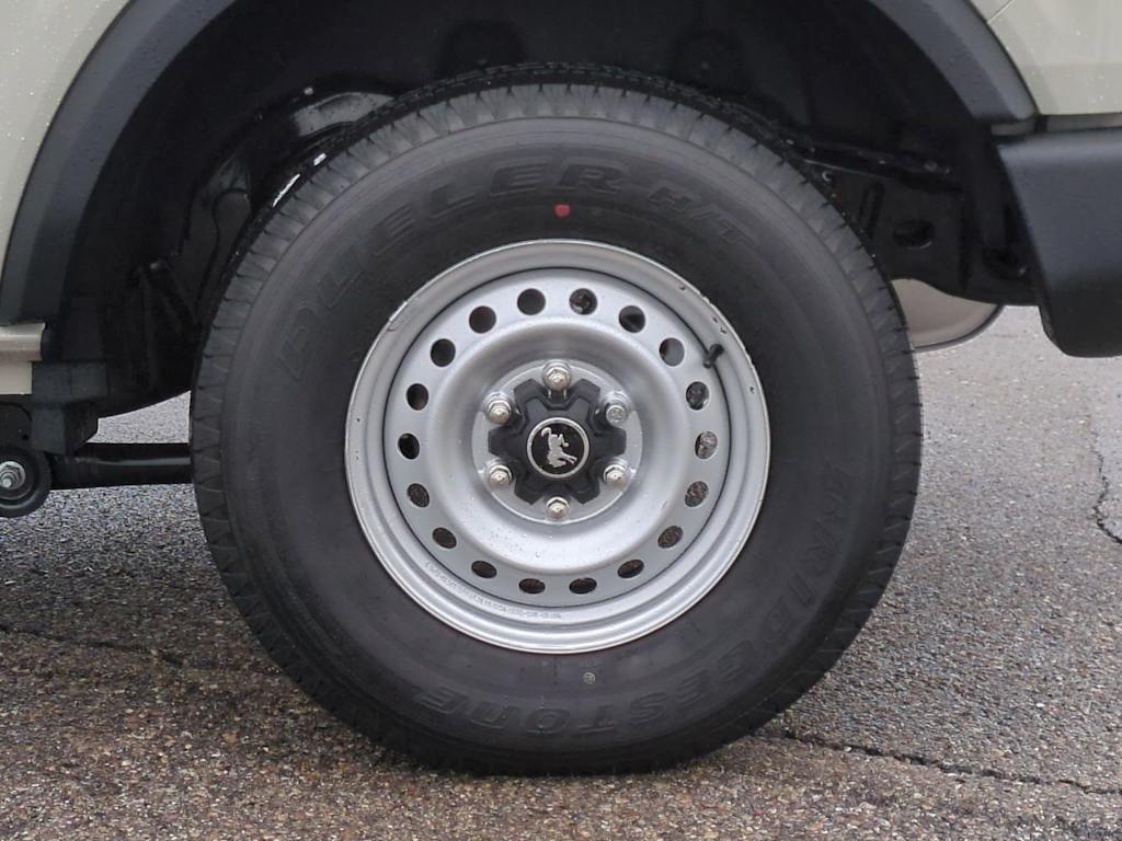 Thumbnail: 2025 Ford Bronco - 25