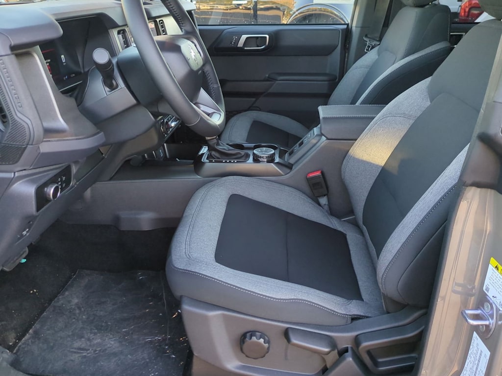 Thumbnail: 2025 Ford Bronco - 10