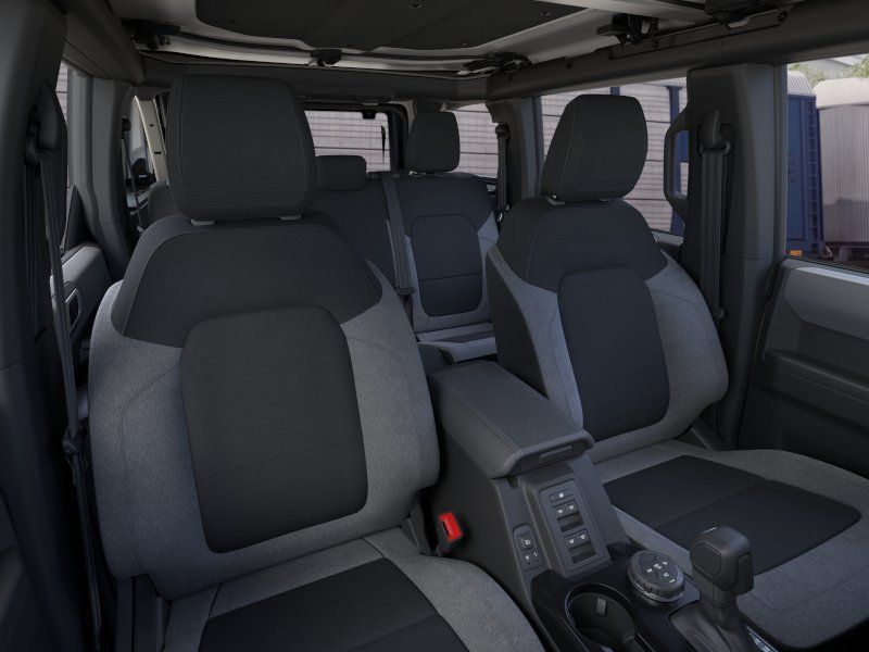 Thumbnail: 2026 Ford Bronco - 6