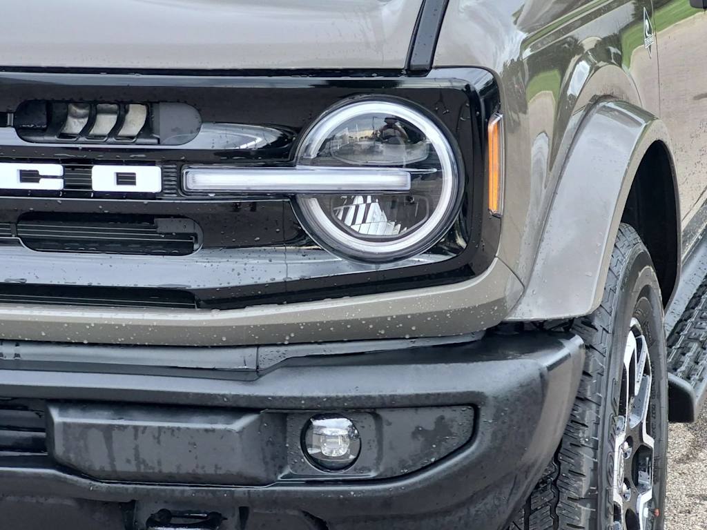 Thumbnail: 2026 Ford Bronco - 14