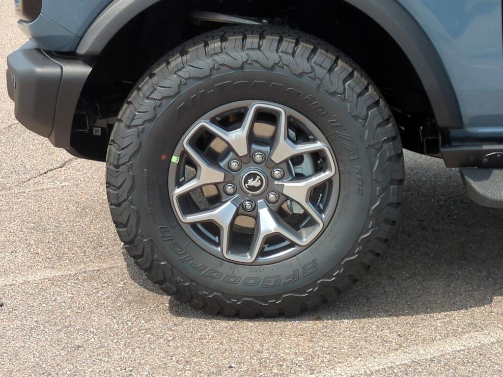 Thumbnail: 2025 Ford Bronco - 7