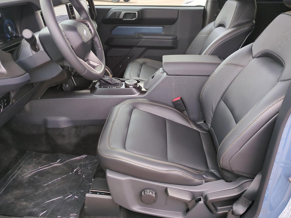 Thumbnail: 2025 Ford Bronco - 9