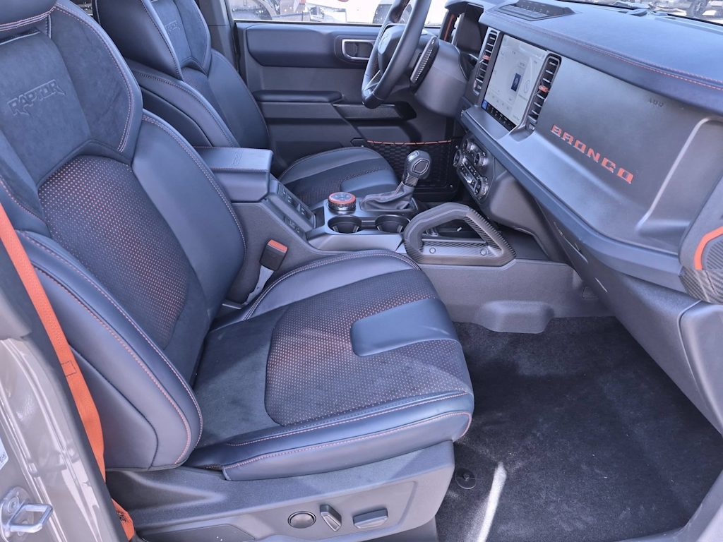 Thumbnail: 2025 Ford Bronco - 11
