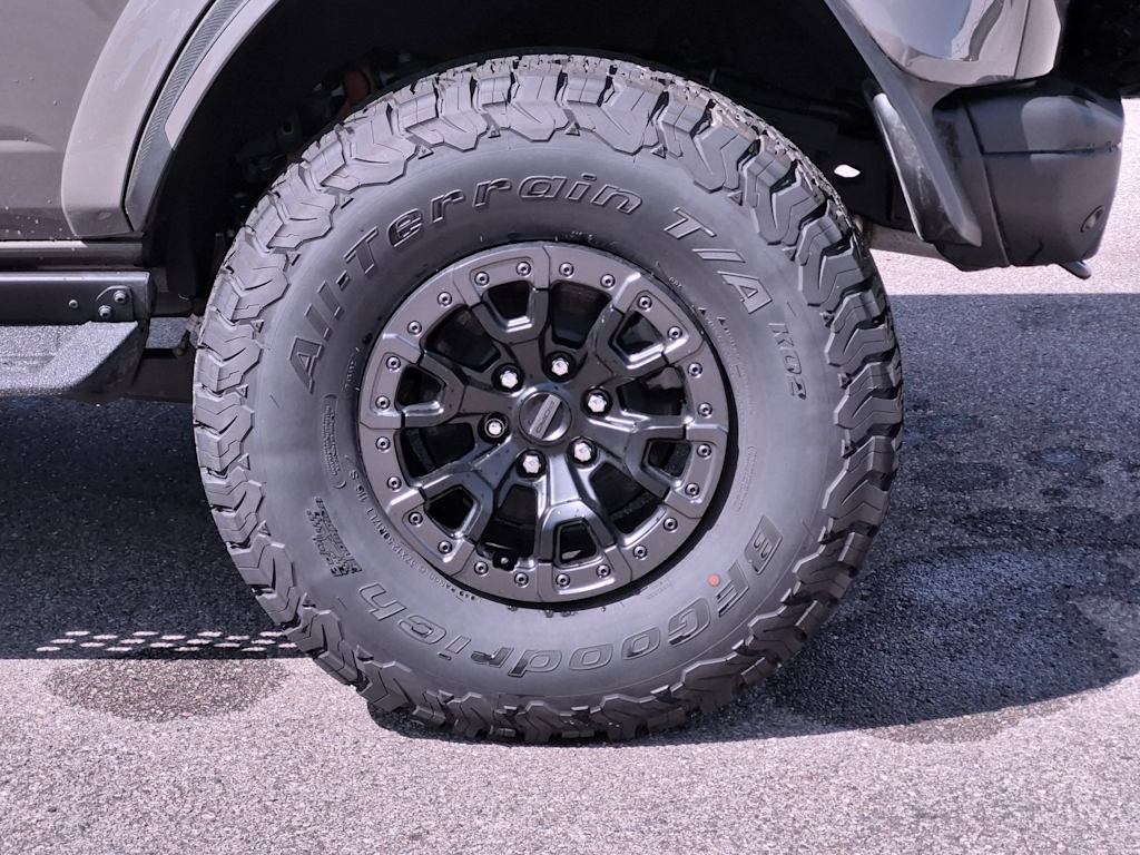 Thumbnail: 2025 Ford Bronco - 8